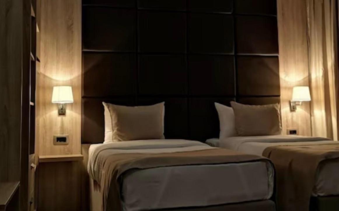 Hotel Garni Ideal พอดโกริกา ภายนอก รูปภาพ