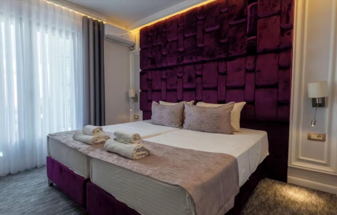 Hotel Garni Ideal พอดโกริกา ภายนอก รูปภาพ