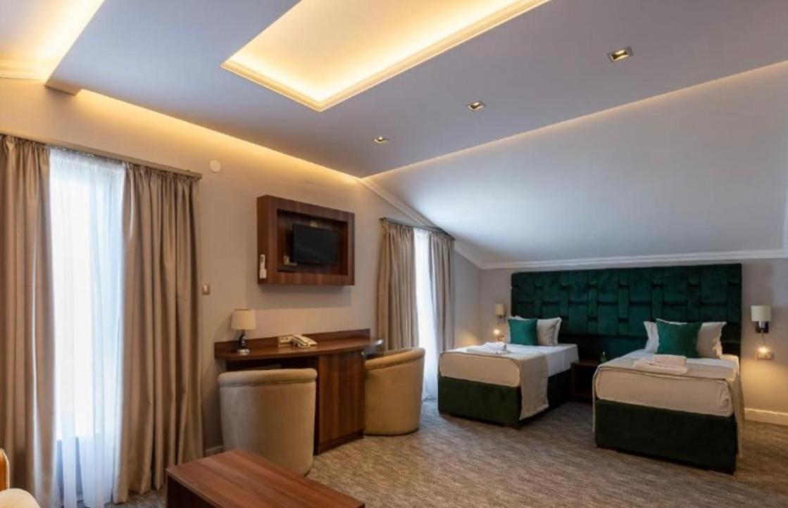 Hotel Garni Ideal พอดโกริกา ภายนอก รูปภาพ