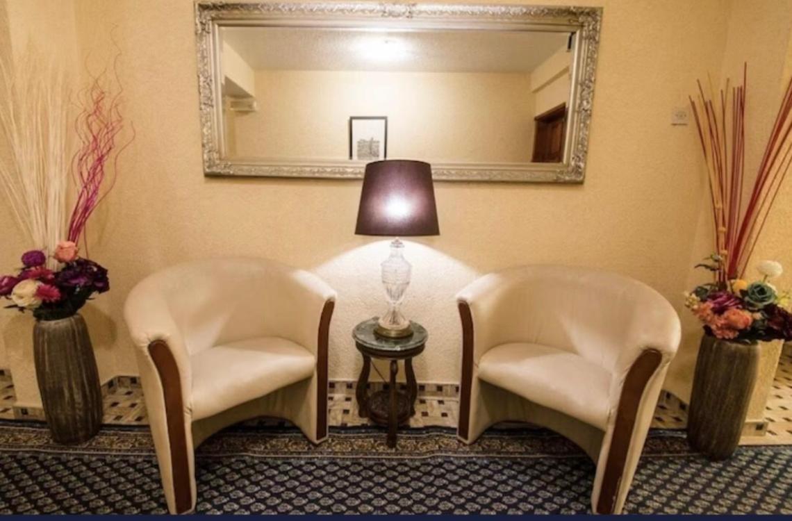 Hotel Garni Ideal พอดโกริกา ภายนอก รูปภาพ